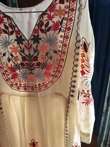 Trendy Pakistani Suit Set