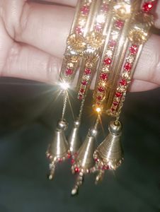 4 Bangles Set Looks Like New