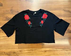 H&M Floral Crop Top 🌹