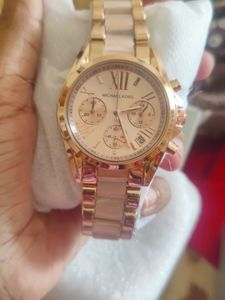 MK BEST QUALITY LADIES WATCH WITH BOX
