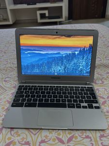 Samsung Chromebook in good condition