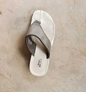 Bata D-Lite Flip Flops