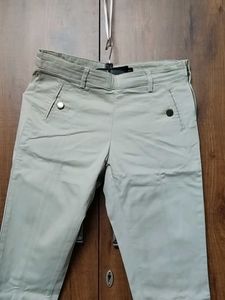 Women Slim Cropped Chinos - Creame Colos