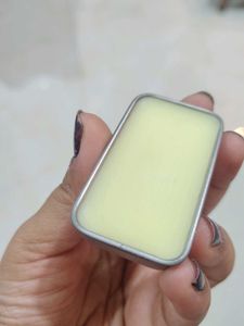The Body Bucket White Oud Solid Perfume