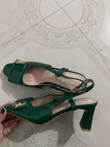 Elegant Green Slingback Heels