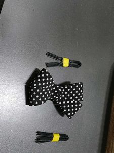 I'm Selling One Bow Clip With Juda Pins