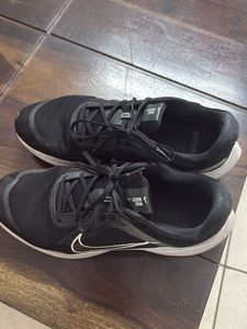 Nike Quest 4 Running Shoes