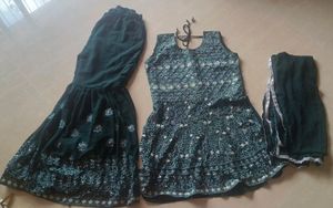 Women Green Kurta Sharara Set With Dupatta (Green)