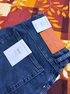 Calvin Klein Jeans - Slim Fit