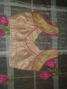 fashionable blouse for girls out there