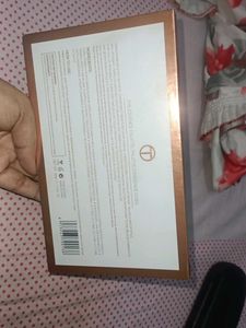 O.Two.O 28 Colours Eyeshadow Palette
