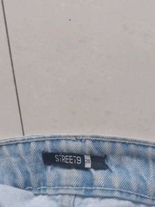 Distressed Wide Leg Jeans