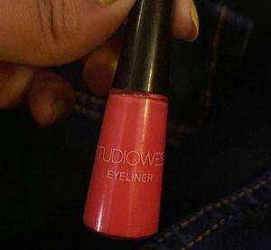 Studio West Red Eyeliner and Lip Gloss Set