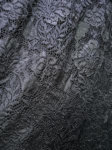 4xl Top