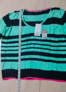 ✅🆕 BRAND NEW Striped V-Neck Knit Top🆕✅