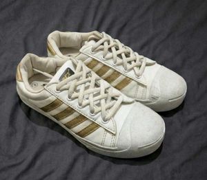 Sparx White &amp; Gold Casual Sneakers