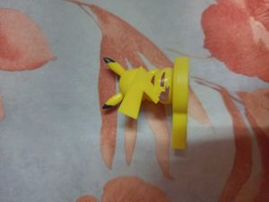 Pikachu Whistle &amp; Avenger Flash Decor