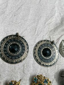 Set Of 12 Earings
