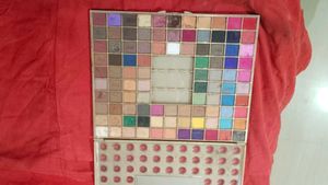 90 Shades Eye Shadow