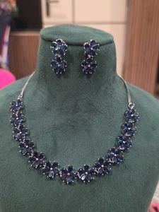 Blue Floral Necklace Set