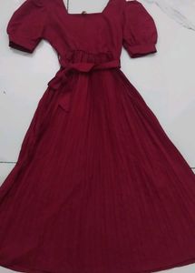 Elegant Maroon Pleated Maxi Dress with Puff Sleeve