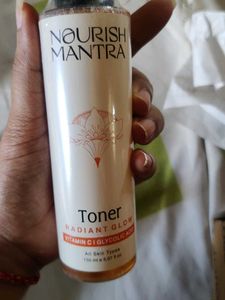 Nourish Mantra Glow Toner