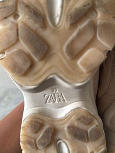 ZARA Bow Accent Sneakers seize 33 for girl kids