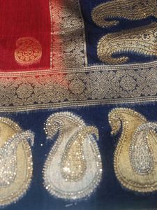 Elegant Paisley Saree