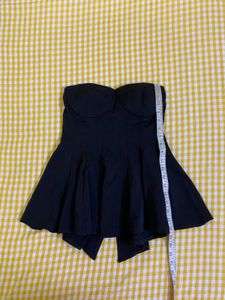 Chic Black Bandeau Top Bust 32(stretchy)