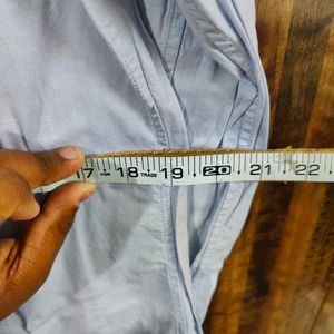 Gap Solid Shirt - Chest 36