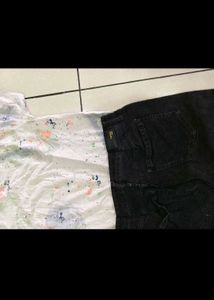 Printed Women&#39;s T-Shirt with jeans Spykar