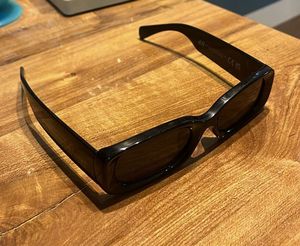 H&amp;M Black Retro Sunglasses