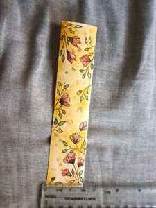 Vintage [Yellow] Bookmark