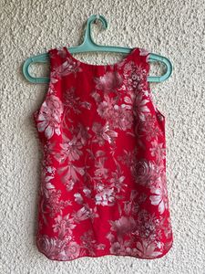 Red Sleeveless Top
