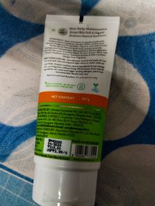 Oil Free Moisturizer With Vitamin C And Gotukola