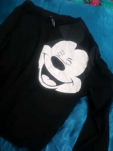 Loose Fit Long Sleeves