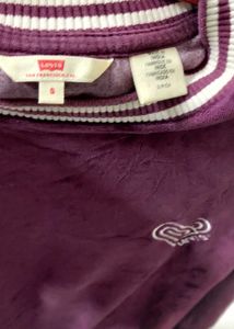 LEVIS BURGANDY SWETSHIRT