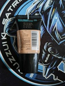 Maybelline Fit Me Foundation - Shade 220