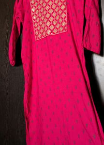 Pretty Zari Design Yoke Part kurti