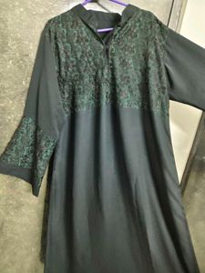 Imported Elegant Embellished abaya from dubai..