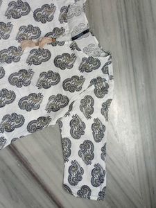 HERE&amp;NOW Printed Top