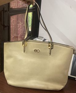 E2o Ladies off white Handbag