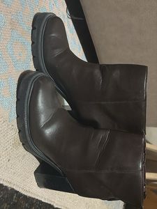 Ankle Length Everyday boots In The Best Condition