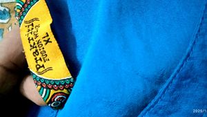 Elegant Blue Embroidered Kurta