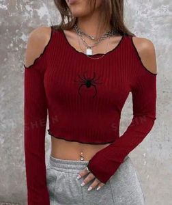 Trendy Spider Graphic Crop Top