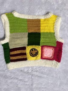CUTE CROCHET CROP TOP