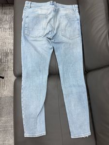 Zara Light Wash Denim Jeans
