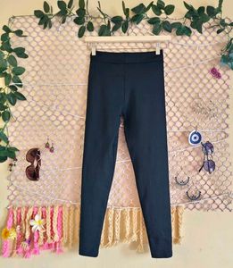 Size Small 🎁Buy 2 Get 1 Free 🎁Small Black Leggin