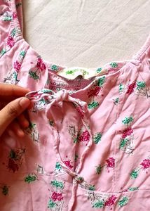 Cute floral Top🌷