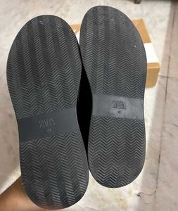 ZARA BLACK MONOCHROME CHUNKY SOLE SNEAKER 41